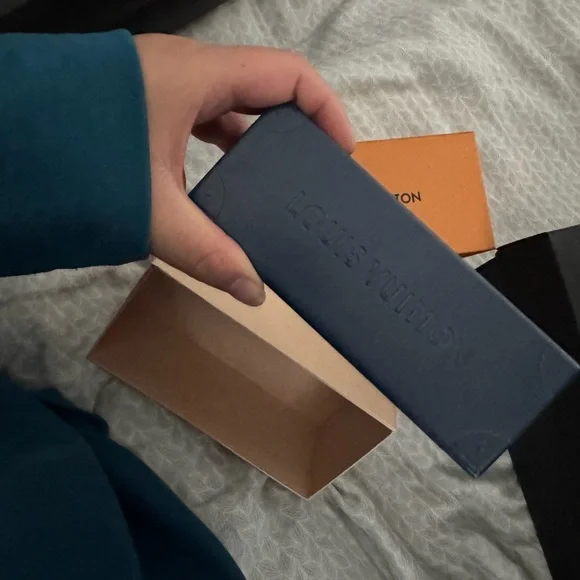 Louis Vuitton Orange Box - Picture 4 of 4